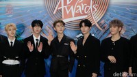 Grup vokal yang dibentuk melalui reality show Mnet Boys Planet tahun lalu ini, juga digemari oleh para fans ZEROSE (sebutan penggemarnya). Foto: Andhika Prasetia/ detikcom