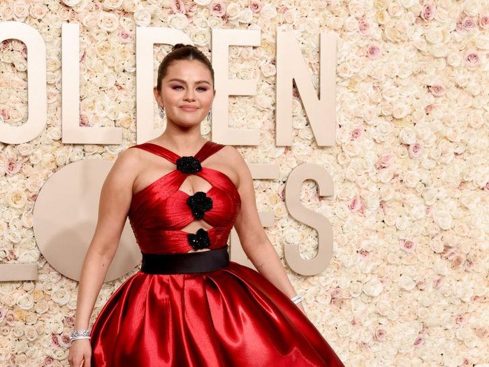 Selena Gomez at the 81st Golden Globe Awards held at the Beverly Hilton Hotel on January 7, 2024 in Beverly Hills, California. (Photo by Michael Buckner/Golden Globes 2024/Golden Globes 2024 via Getty Images)