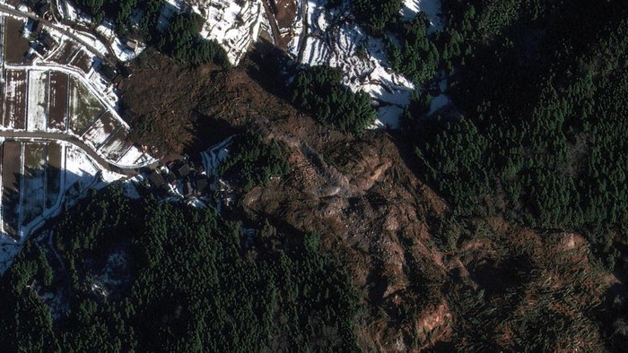 Citra Satelit Gambarkan Dahsyatnya Longsor Imbas Gempa di Jepang Citra Satelit Gambarkan Dahsyatnya Longsor Imbas Gempa di Jepang