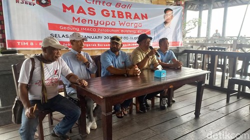 Jumpa pers rencana kedatangan calon wakil presiden nomor urut 02, Gibran Rakabuming Raka, ke Buleleng, Bali, Senin (8/1/2024).