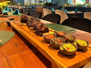 Rekomendasi Hunting Iga Bakar dan Seafood di Papan 1 Meter