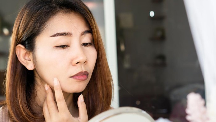 Ilustrasi bibir hitam