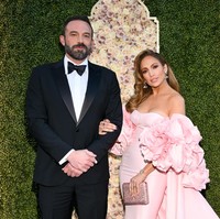 Ben Affleck Lepas Hak Rumah Rp 970 M untuk J.Lo, Jadi Hadiah Perceraian
