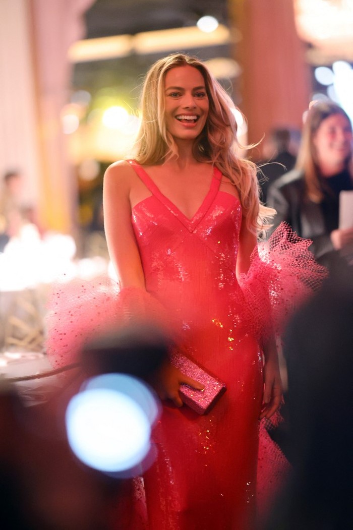 BEVERLY HILLS, CALIFORNIA - JANUARY 07: Margot Robbie attends the 81st Annual Golden Globe Awards at The Beverly Hilton on January 07, 2024 in Beverly Hills, California.   Matt Winkelmeyer/Getty Images/AFP (Photo by Matt Winkelmeyer / GETTY IMAGES NORTH AMERICA / Getty Images via AFP)