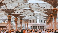 GASTAT juga mencatat total jemaah yang mengunjungi Madinah pada kuartal tersebut mencapai 6.452.696, termasuk 4.412.689 pengunjung dari luar negeri. Foto: Getty Images/Black Spark