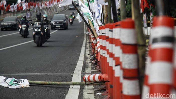 Parah, Jalur Sepeda di Jembatan Kuningan Penuh APK