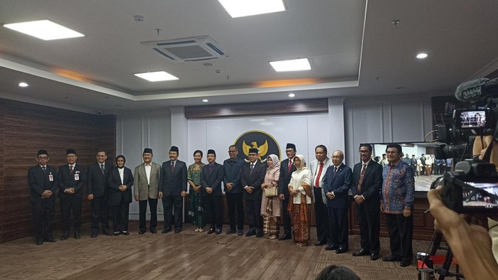 Pelantikan MKMK permanen (Tiara/detikcom)