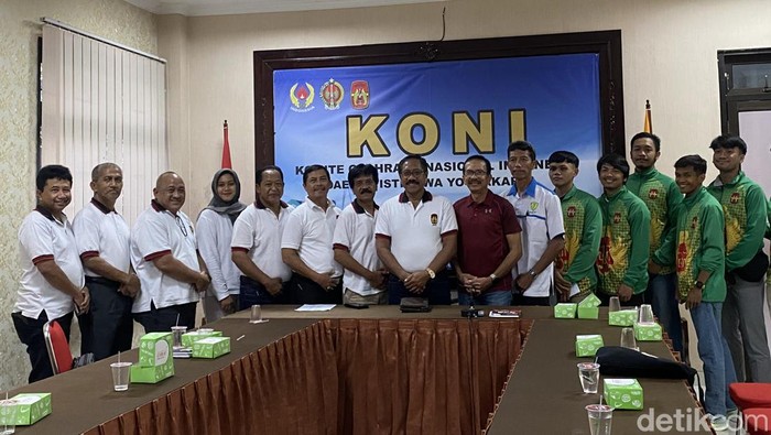 Pelepasan atlet taekwondo dan maraton di KONI DIY, Kota Jogja, Senin (8/1/2024).