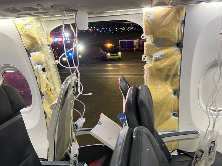 Mengerikan! Potret Jendela Copot Boeing 737 Max 9 Alaska Airlines di Angkasa