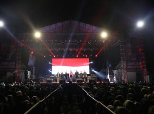 Dimeriahkan NDX AKA, Pesta Rakyat Ganjar-Mahfud Disambut Warga Lamongan