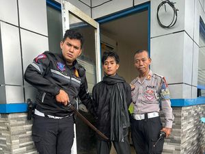 Polisi Amankan Pria Acungkan Pedang-Ancam Warga di Tugu Kujang Bogor