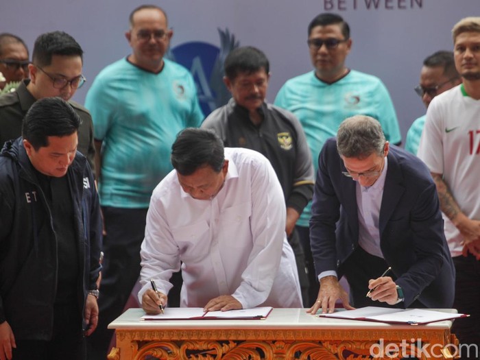Garuda Yaksa Football Academy yang didirikan Prabowo Subianto menjalin kerja sama dengan Aspire Academy Qatar. Kerja sama bertujuan mengembangkan akademi sepak bola berkelas di Indonesia, Senin (8/1/2024).
