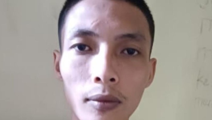 Rudi penikam tetangga diamankan polisi.