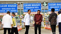 Sebagai informasi rangkaian ruas jalan tol tersebut dioperasikan oleh dua Badan Usaha Jalan Tol, yaitu PT CSJ, anak usaha dari Jasa Marga, yang mengoperasikan Jalan Tol Serpong-Cinere dan PT Trans Lingkar Kita Jaya (TLKJ), yang mengoperasikan Jalan Tol Cinere-Jagorawi. 