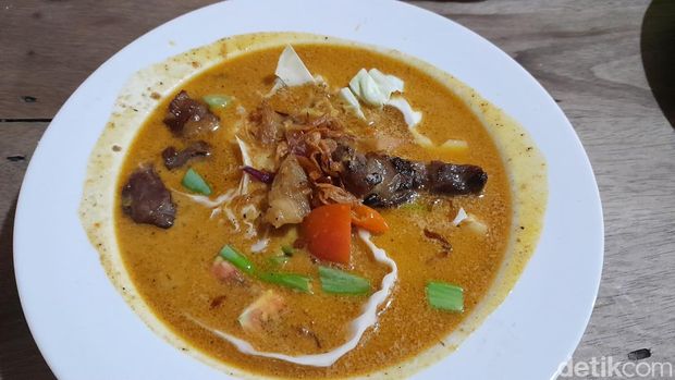 Sate Maranggi domba dan tongseng sapi Kang Ruddy Pangandaran.