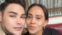Brownis yang tayang di Trans TV identik dengan kehadiran Ivan Gunawan, Ruben Onsu, Ayu Ting Ting, dan Wendi Cagur. Namun hari ini (8/1/2024), Ivan Gunawan putuskan hengkang dari acara tersebut. Foto: Instagram ivan_gunawan