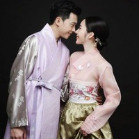 Shin Joo Ah menikah dengan Sarawut Rachanakul pada 2014. Sarawut adalah keturunan konglomerat generasi kedua yang dikenal kaya raya.  Foto: Instagram