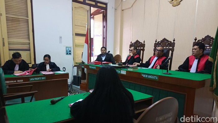 Sidang tuntutan Abdurrahman kurir sabu jaringan internasional yang dituntut mati. (Farid Achyadi Siregar/detikSumut)