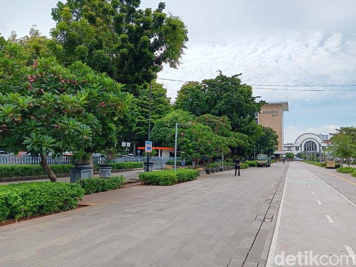 Stasiun Pertama Jakarta