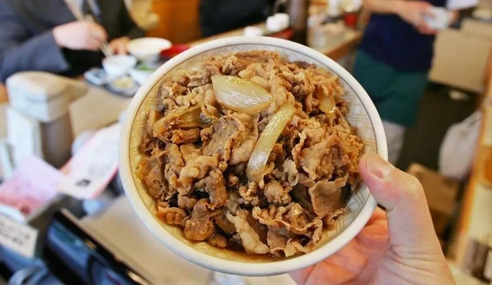 5 Orang Ini Tajir Melintir Berkat Jualan Nasi Campur dan Gyudon