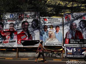 APK Capres-Caleg Bertebaran untuk Pikat Pemilih