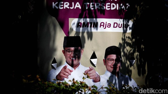 Alat Peraga Kampanye Bertebatan di Jakarta Utara Masa kampanye Pemilu berlangsung hingga 10 Februari 2024 mendatang. Alat peraga kampanye (APK) pun bertebaran di sejumlah wilayah, seperti di Sunter dan Kemayoran, Jakarta.