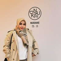 Dukungan tak hanya didapatkan dari sang suami tapi juga keluarga. Ibu sambung Aurel Hermansyah, Ashanty, turut membela putrinya di Instagram. Foto: Instagram @aurelie.hermansyah