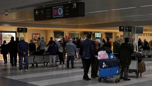 Bandara Lebanon Lumpuh Diretas Kelompok Anti-Hizbullah
