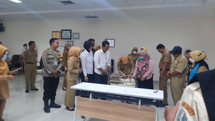 Bayi perempuan yang ditemukan di persawahan diserahkan ke Dinsos Blitar