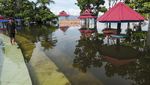 Danau Kerinci Meluap hingga Merendam Pertokoan