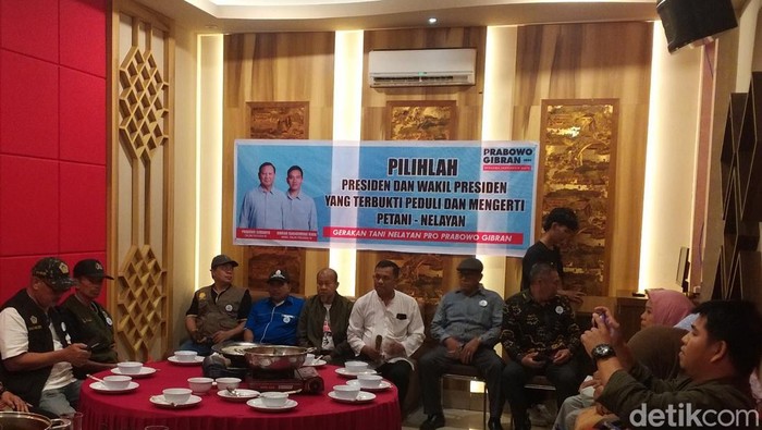 Deklarasi Gerakan Relawan Petani dan Nelayan Prabowo-Gibran Sulsel.