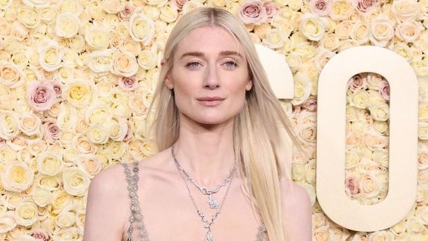 Australian actress Elizabeth Debicki arrives for the 81st annual Golden Globe Awards at The Beverly Hilton hotel in Beverly Hills, California, on January 7, 2024. (Photo by Michael TRAN / AFP)