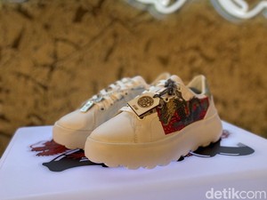 Sambut Imlek 2024, Geox Rilis Sneakers Edisi Spesial Tahun Naga