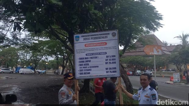 Harga tarif parkir di Pangandaran