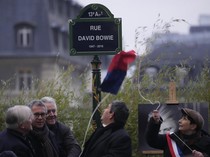 Ikon Musik Inggris David Bowie Jadi Nama Jalan di Paris, Ini Potretnya