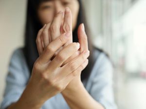 Gejala Kanker Paru yang Muncul di Jari Tangan dan Kaki, Alami Salah Satunya?