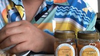 Kini punya usaha sambal homemade, Nassar rajin promosikan sambal miliknya yang membuat banyak penggemarnya penasaran.  Foto: Instagram @kingnassar88