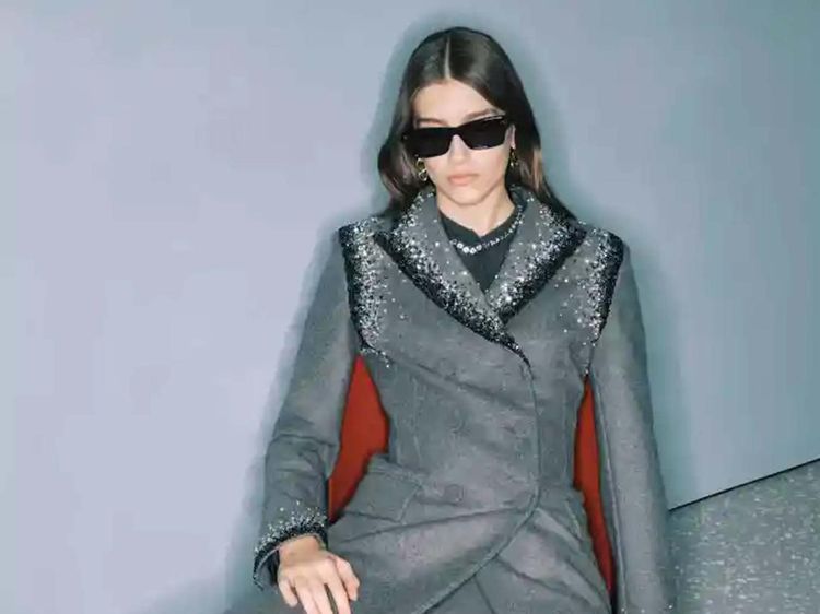 Foto: 10 Koleksi Valentino Pre Fall 2024, Busana Metropolitan nan Elegan