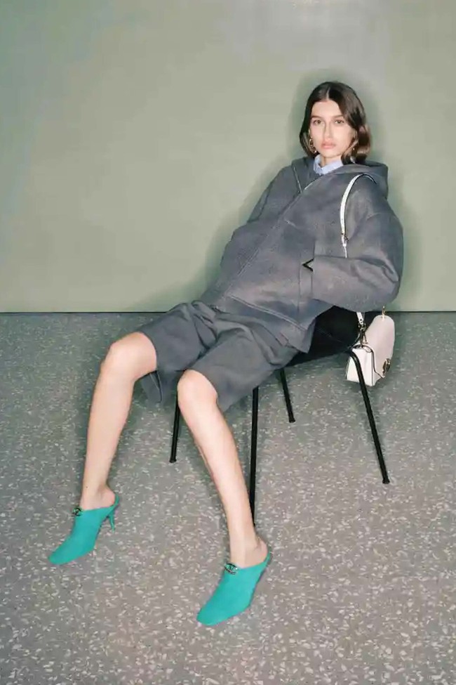 Inilah koleksi terbaru Valentino Pre Fall 2024. Foto: Dok. Valentino.