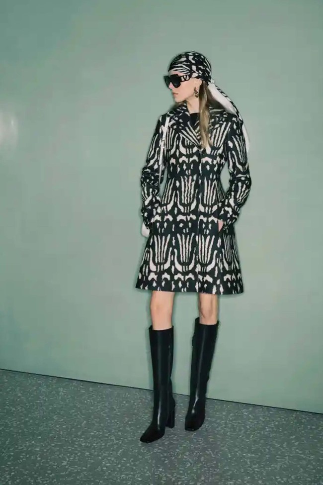 Inilah koleksi terbaru Valentino Pre Fall 2024. Foto: Dok. Valentino.