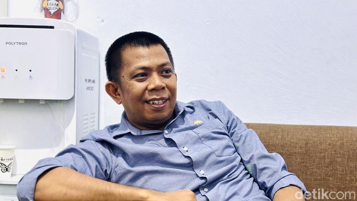 Komisioner Divisi Teknis dan Penyelenggaraan KPU Bone Zainal.