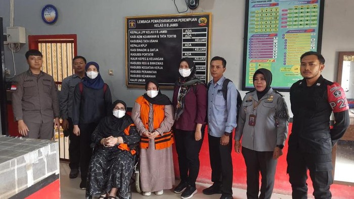 KPK menitipkan tersangka suap RAPBD Jambi.