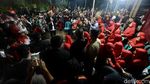Malam-malam Ganjar Berdialog dengan Warga Watuagung Banyumas