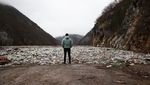 Jorok ! Ribuan Kubik Sampah Menumpuk di Sungai Bosnia