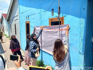 Rumah Penganiaya Kucing di Solo Ditempel Spanduk Stop Penyiksaan Hewan