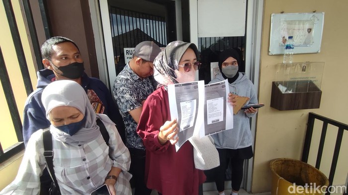 Putri dan 4 korban lainnya setelah melapor di SPKT Polrestabes Palembang