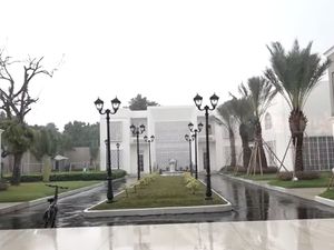Berapa Lama Ustaz Solmed Bangun Rumah Puluhan Miliar di Atas Lahan 4.000 M2?