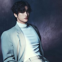 Seo In Guk dibesarkan oleh seorang ibu yang bekerja sebagai pemulung, mengumpulkan kardus-kardus bekas. Dia pun kesulitan membeli makan. Jalan hidup sang aktor berubah saat ikut kompetisi menyanyi Superstar K dan berhasil menang. Foto: dok. Prime