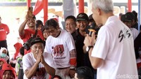 Ganjar mengatakan coast guard sangat diperlukan. Dia mendorong modernisasi nelayan untuk menggunakan peralatan yang modern.