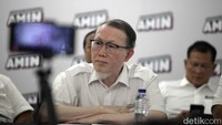Buntut dari pernyataan Anies, eks gubernur DKI Jakarta itu dilaporkan ke Bawaslu karena menyampaikan fitnah.  